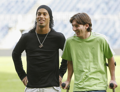 图片报：拜仁的球探考察了达伽马19岁的巴西边锋拉扬（图片报：拜仁球探已考察瓦斯科达伽马19岁巴西边锋拉扬）