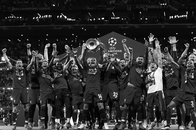 意甲惊现最励志奖金条款！霍伊伦3场造6球，多进1球或助攻一次就多赚15万（意甲曝励志神条款：霍伊伦3战造6球，每添一球或一次助攻再获15万）