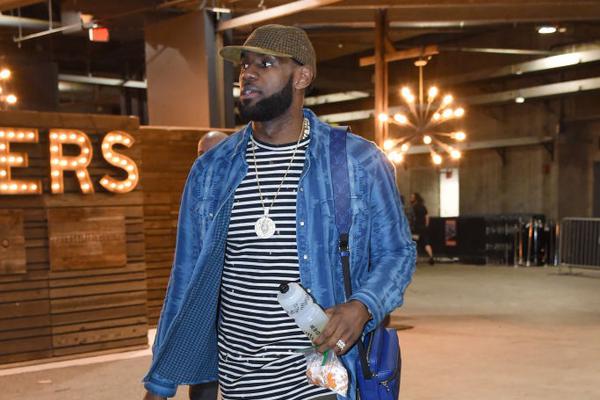 拜仁官方：将在对圣保利赛前为金斯利-科曼举办告别仪式（拜仁官宣：圣保利之战前将为金斯利-科曼举行告别仪式）