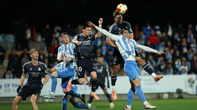 阿森纳欧冠小组／联赛阶段取得10连胜，仅次于拜仁和利物浦（阿森纳欧冠小组赛及联赛阶段豪取10连胜，位列拜仁、利物浦之后）