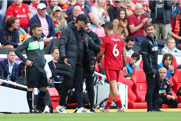 从2002年韩日世界杯开始喜欢上足球，当时政治老...（我的足球情结始于2002年韩日世界杯）