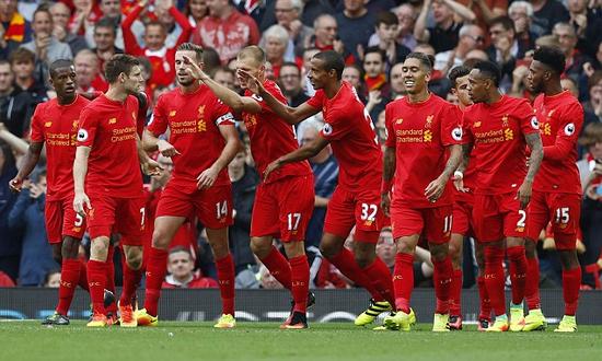 里程碑，国安后卫何宇鹏已在中超出战100场（中超百场达成 国安后卫何宇鹏迎职业里程碑）