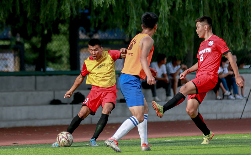 伊尔迪兹：斯帕莱蒂给了我自由，让我可以按自己的想法踢球（伊尔迪兹：斯帕莱蒂赋予我自由，让我能按自我风格踢球）