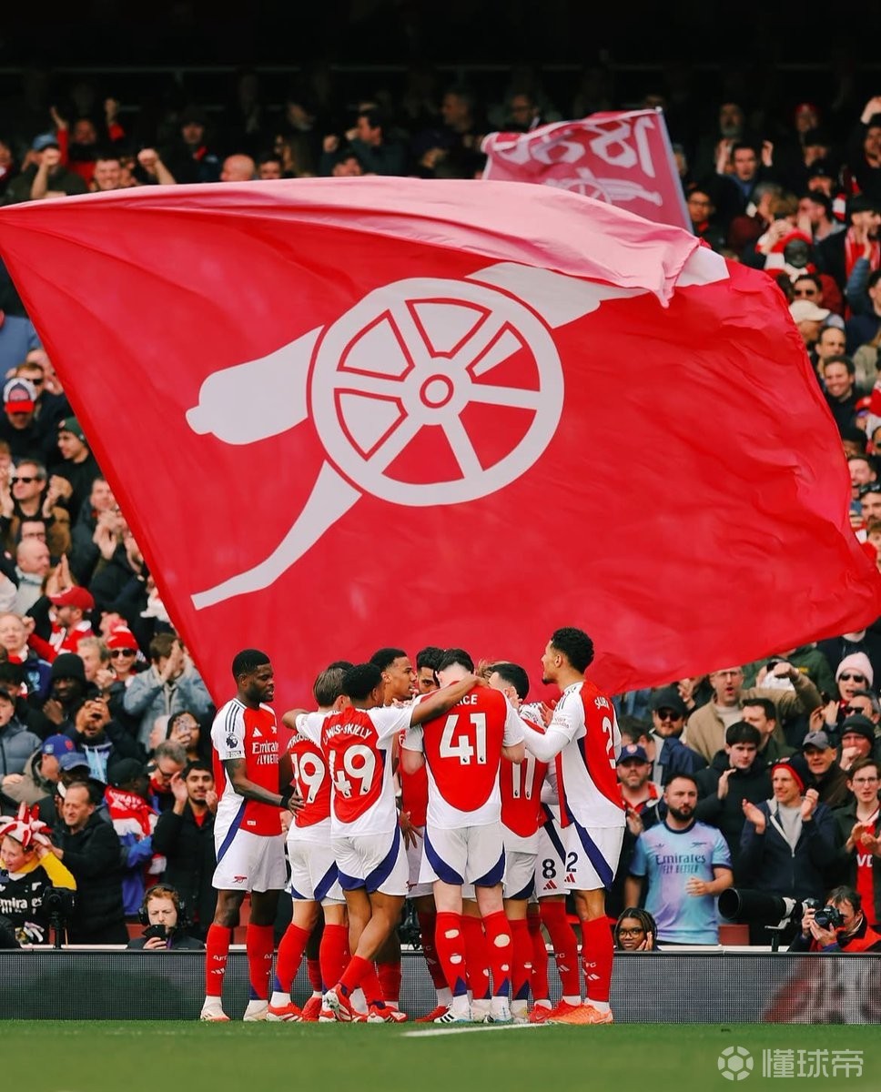 启蒙教练：维尼修斯一直有点叛逆，他应该学会控制和收敛脾气（启蒙教练：维尼修斯有叛逆一面，应学会情绪控制与收敛）