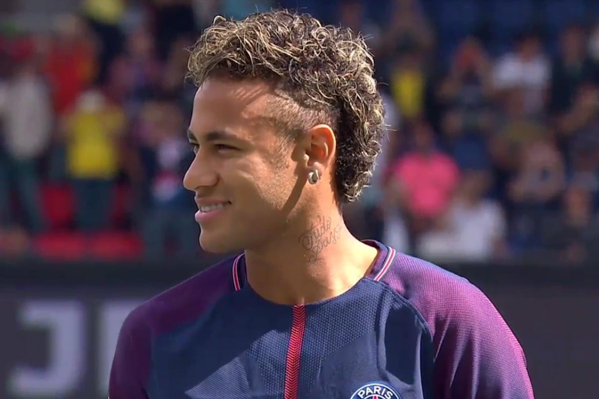 深圳青年人瞄准云南玉昆外援，2026冲超计划曝光（深圳青年人欲引进云南玉昆外援，2026冲超方案浮出水面）