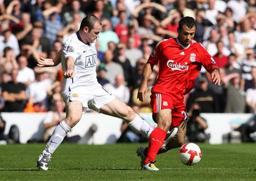 英超半场：吉马良斯角球破门，戈登点射，纽卡2-0伯恩利（英超半场战报：纽卡2-0领先伯恩利，吉马良斯角球建功，戈登点射命中）